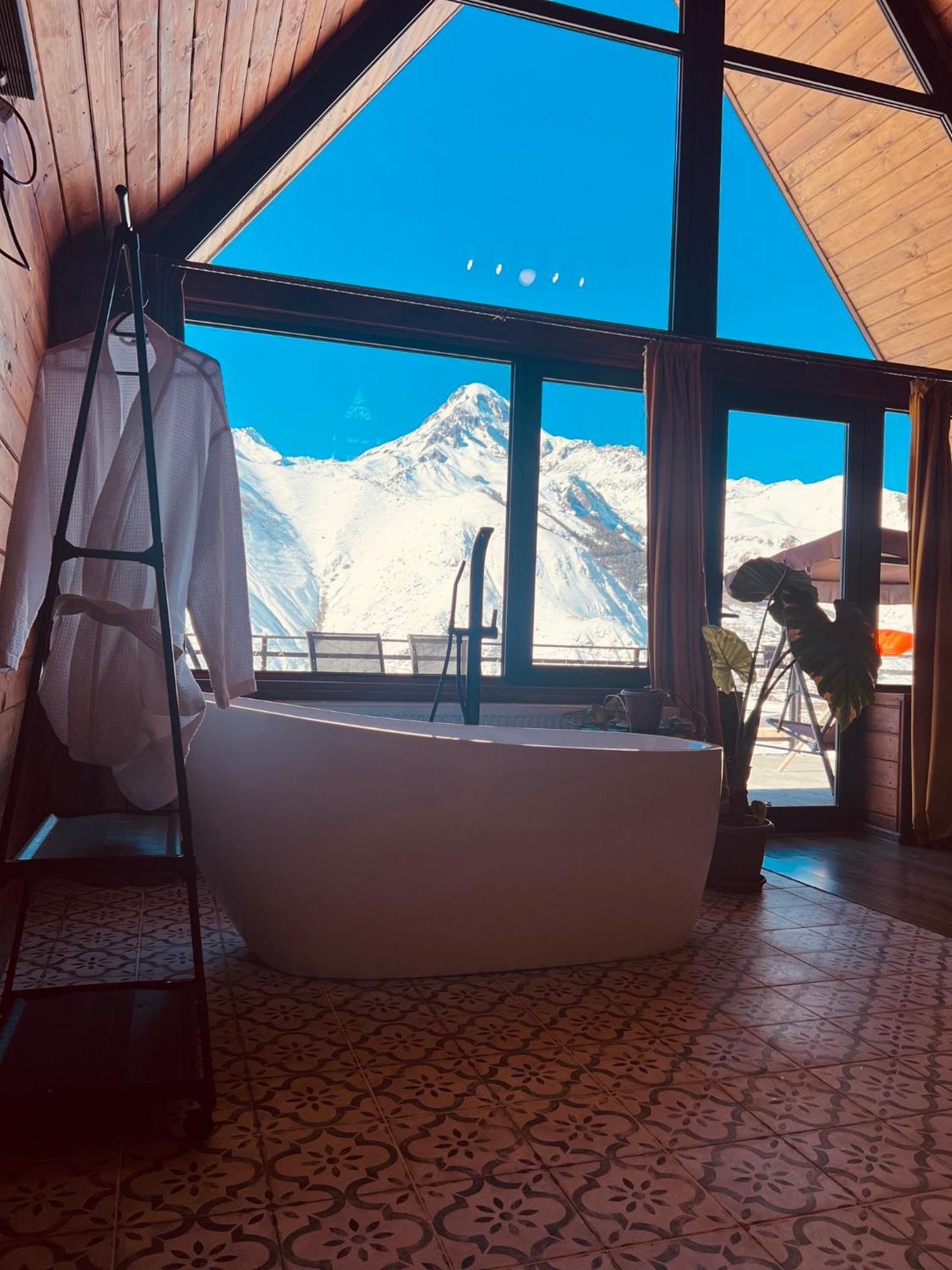 Kera Cottages Kazbegi Экстерьер фото