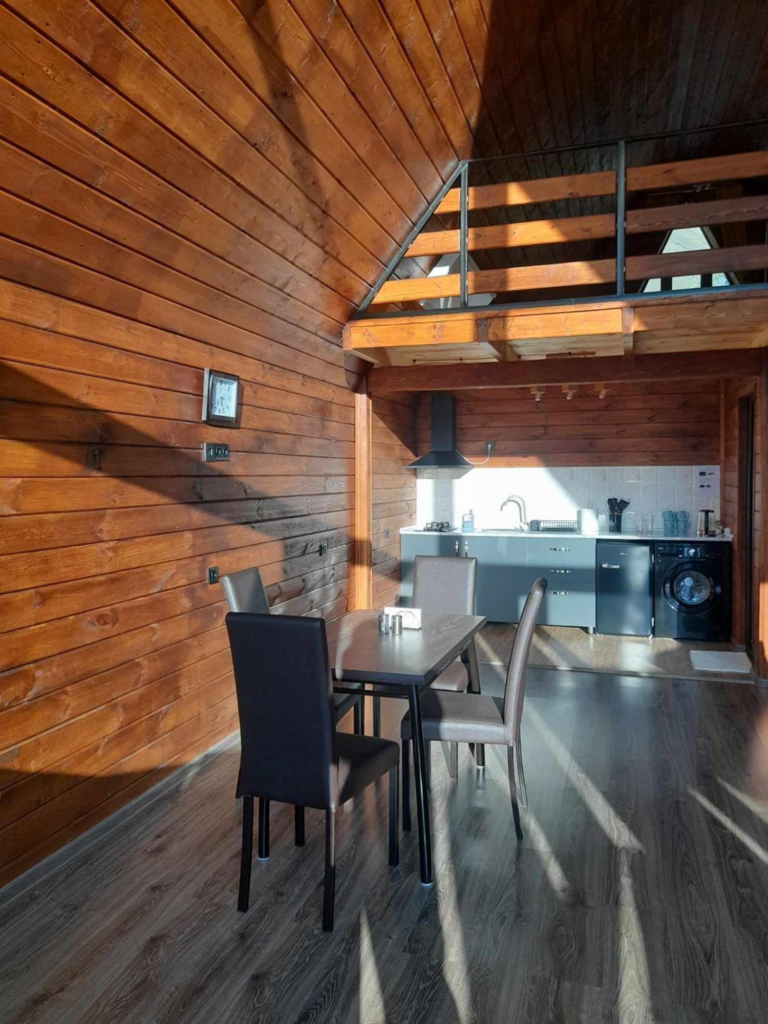 Kera Cottages Kazbegi Экстерьер фото