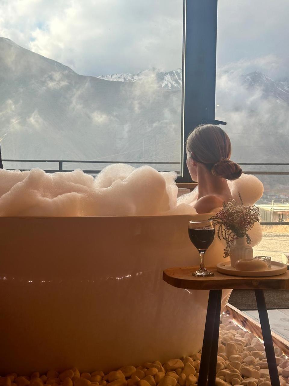 Kera Cottages Kazbegi Экстерьер фото
